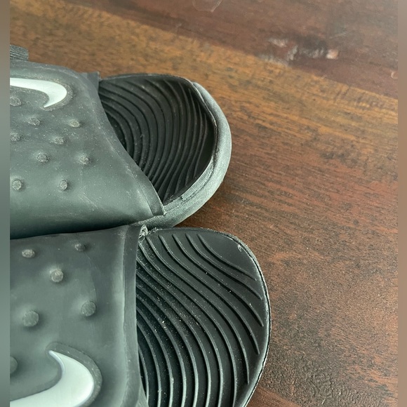 SOLD Nike Stingray Black Sandal Baseball Pool 3Y - Picture 5 of 6